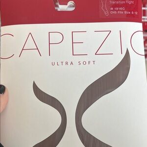 1916C Capezio Ultra Soft transition children’s Tights color Chestnut size 8-12